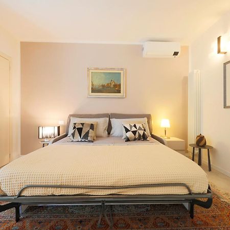 Siena Uptown - Sabrina'S Charming Apartment エクステリア 写真
