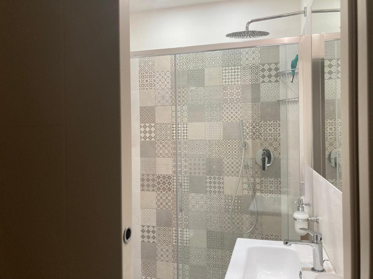 Siena Uptown - Sabrina'S Charming Apartment エクステリア 写真