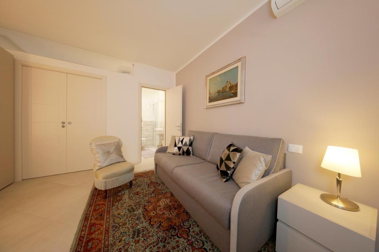 Siena Uptown - Sabrina'S Charming Apartment エクステリア 写真
