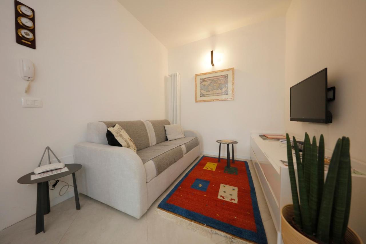 Siena Uptown - Sabrina'S Charming Apartment エクステリア 写真