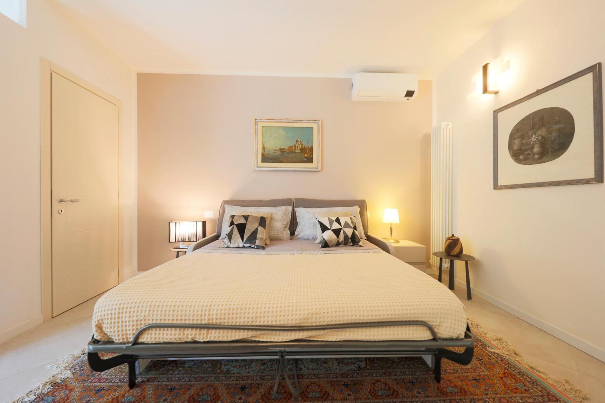 Siena Uptown - Sabrina'S Charming Apartment エクステリア 写真
